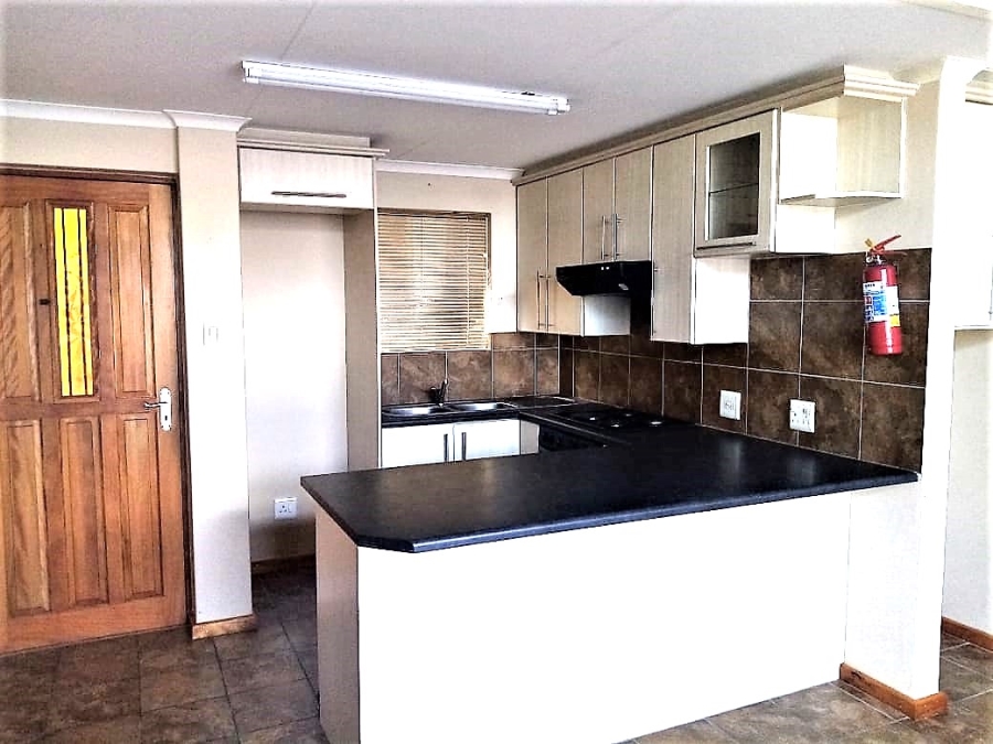 To Let 1 Bedroom Property for Rent in Windsor Park Eastern Cape